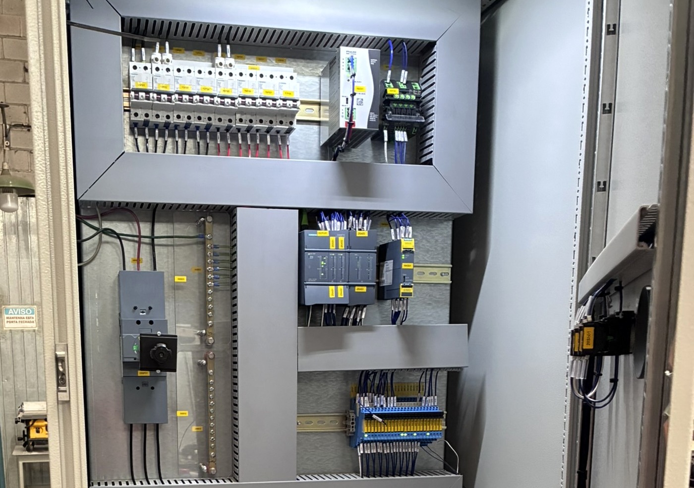Painel de automação industrial